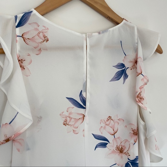 {Lush} Ruffle Cold Shoulder Top - Picture 10 of 15